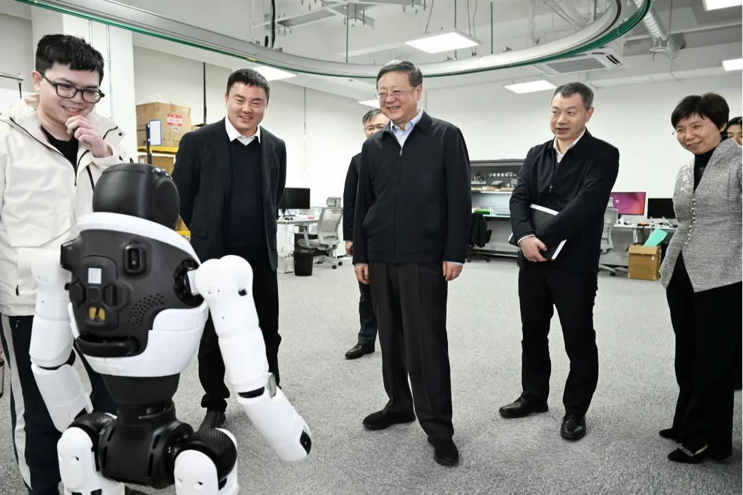 上海市委书记陈吉宁专题调研银河galaxy集团机器人