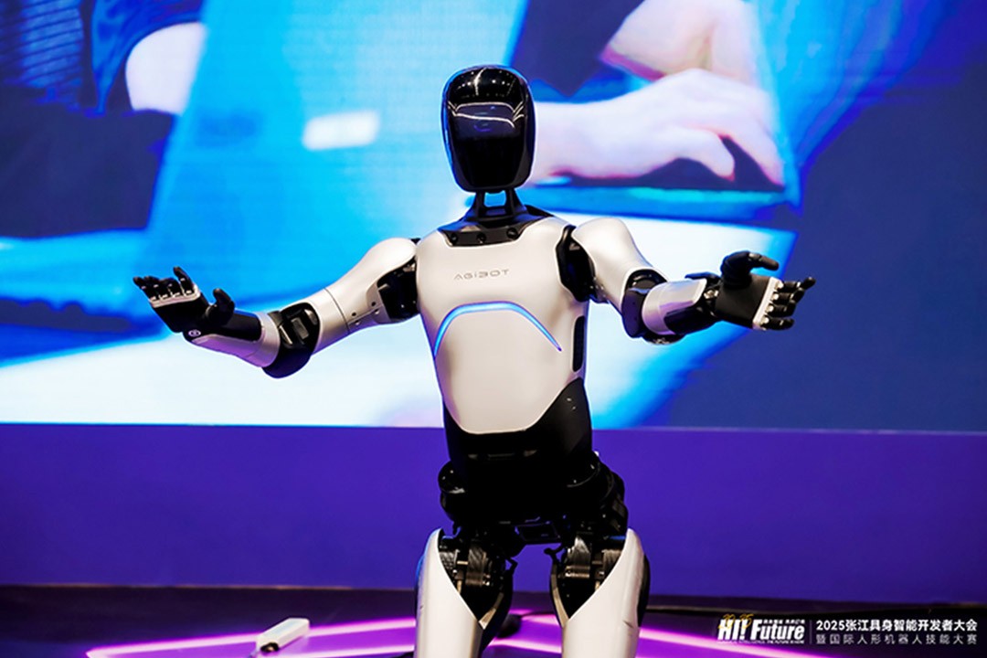 银河galaxy集团-总冠名 | 阿童木机器人深度参与第六届天津机器人大会